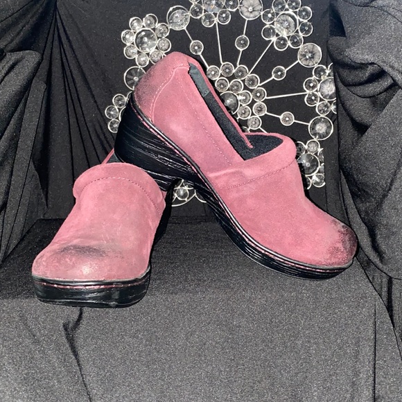 b.o.c. Shoes - ❄️B.O.C. Burgundy Clogs!❄️